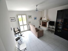 Charming Holiday Home Near The Beach With A Terrace, Pets