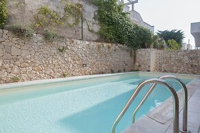 Apartment With Pool And Panoramic Terrace