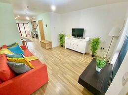 5-bed Townhouse Salford Deep Cleaned