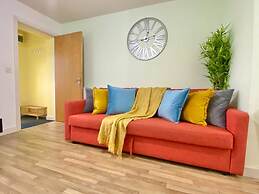 5-bed Townhouse Salford Deep Cleaned