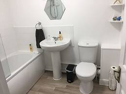 Eaton Ford Green Apartment
