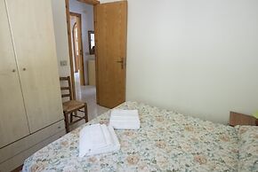 Sea Front Apartment 4 Beds With Balcony 250 Meters From the Beach