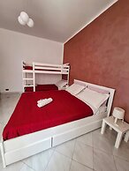 Rhome Sweet Rhome Suite