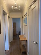 Waterfront House 3 BR Parking St Neots Town Centre