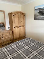 Waterfront House 3 BR Parking St Neots Town Centre