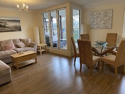 Waterfront House 3 BR Parking St Neots Town Centre
