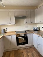 Waterfront House 3 BR Parking St Neots Town Centre