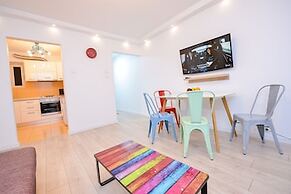 Colors Apartment - Cismigiu Gardens