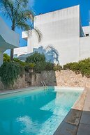 Apartment 3 With Pool And Sea View