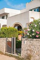 Apartment 3 With Pool And Sea View