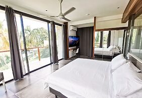 Modern 7 Bedrooms Villa on Private Beach Access