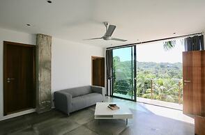 Modern 7 Bedrooms Villa on Private Beach Access