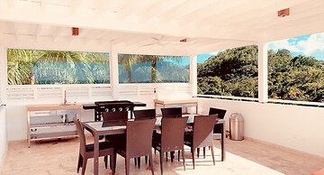 Modern 7 Bedrooms Villa on Private Beach Access