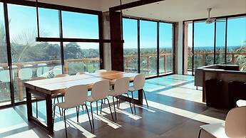 Modern 7 Bedrooms Villa on Private Beach Access