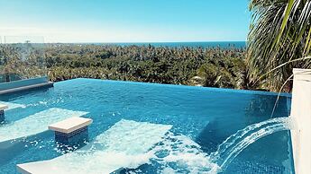 Modern 7 Bedrooms Villa on Private Beach Access