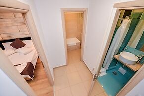 Bucharest Apartment - Two Bedrooms - 6 Guests - Cismigiu Gardens