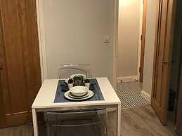 Serviced Apartment 1 Helena