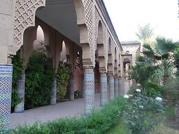 Yallahriyad Triplex For 6 Persons Max