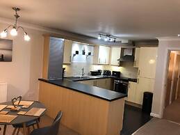 Meadow View Apt 2BR & 2 Bath Parking Near St Neots