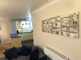 Meadow View Apt 2BR & 2 Bath Parking Near St Neots