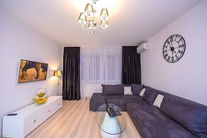 Privilege Apartment - Two Bedrooms - 5 Guests - Cismigiu Gardens
