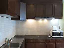 6-38 - 2 Bdr Condo With Balcony and Shared Pool