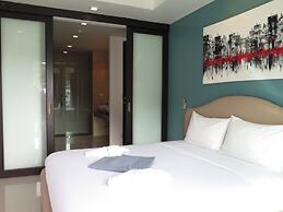 6-38 - 2 Bdr Condo With Balcony and Shared Pool
