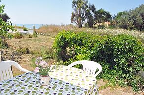 Beach House Yannis in Agios Gordios Beach on Corfu