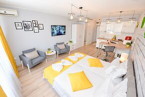 Candy Studio - Cismigiu Gardens - Quiet Room - Open Kitchen -smart Tv