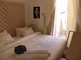 Velvet Hotel