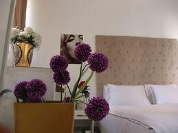 Velvet Hotel