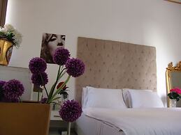 Velvet Hotel