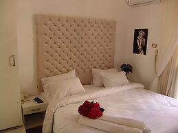 Velvet Hotel