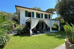 Villa Victor 100m from sea