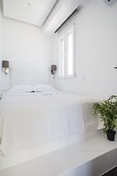 37.5m² homm Penthouse in Athens with 43m² Terrace