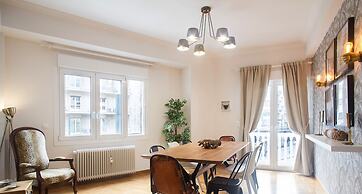 Acropolis homm Urban Oasis
