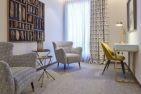 Ansares Hotel
