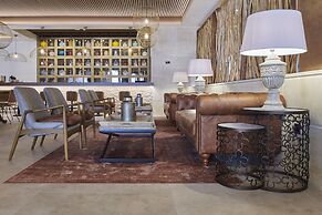 Ansares Hotel