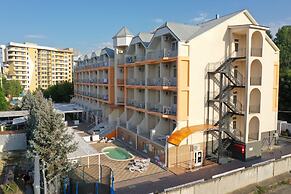 Mandarin Hotel