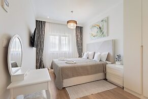 Lustica Bay Central
