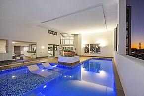 Hedge Apartments by CLLIX