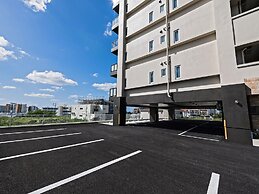 THE HOTEL CHATAN by SUNREST RESORT