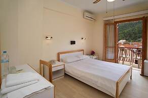Moustakis Hotel