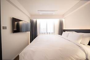 Moyen Hotel