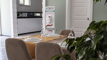 Side Spring Hotel