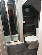 Lovely 4 bed House Sleeping 8 Near Ashbourne