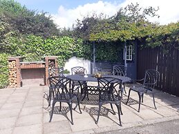 Ochil Cottage In Bannockburn, Close to Stirling