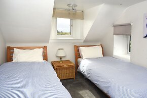 Ochil Cottage In Bannockburn, Close to Stirling