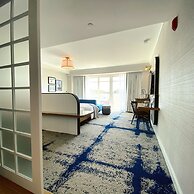 The Brenton Hotel