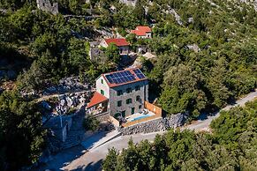 Villa Lazini Dvori